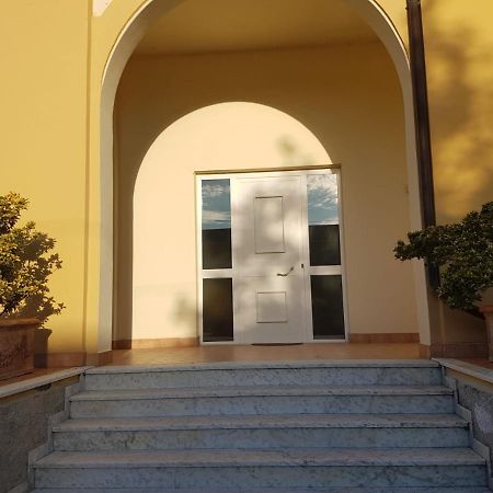 Apartamento Vittoria Marina Di Pietrasanta Exterior photo